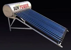ヒートパイプと真空管を備えた加圧太陽熱温水器の工場